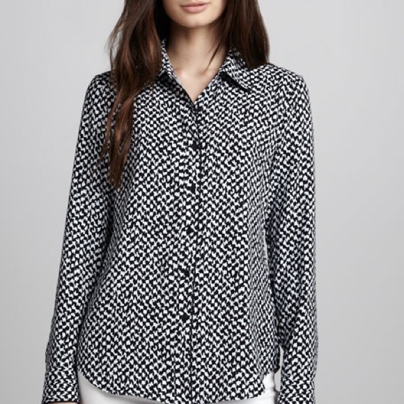 THEORY•”cully” navy/white geometric button down blouse medium NWT - Picture 1 of 6